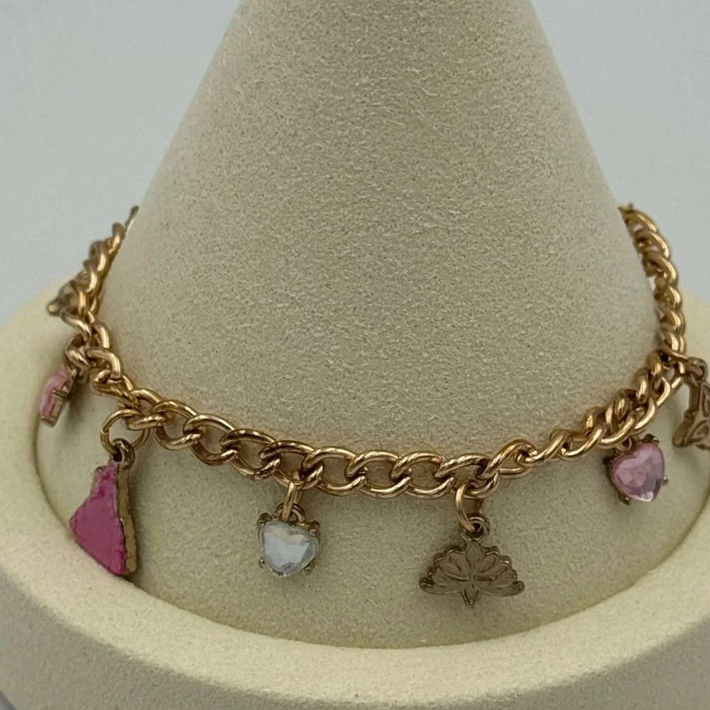 Wicked Glinda Charm Bracelet Claire’s Ariana Grande Pink Shoe Dress Heart‎ Rare